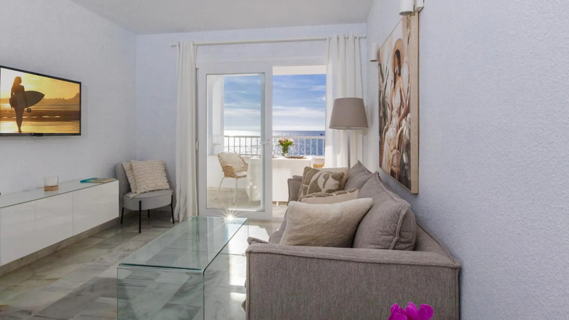 Oceanfront Mijas Daire