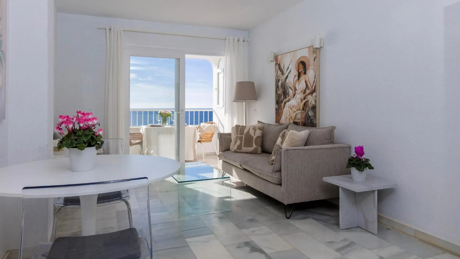 Oceanfront Mijas Apartment